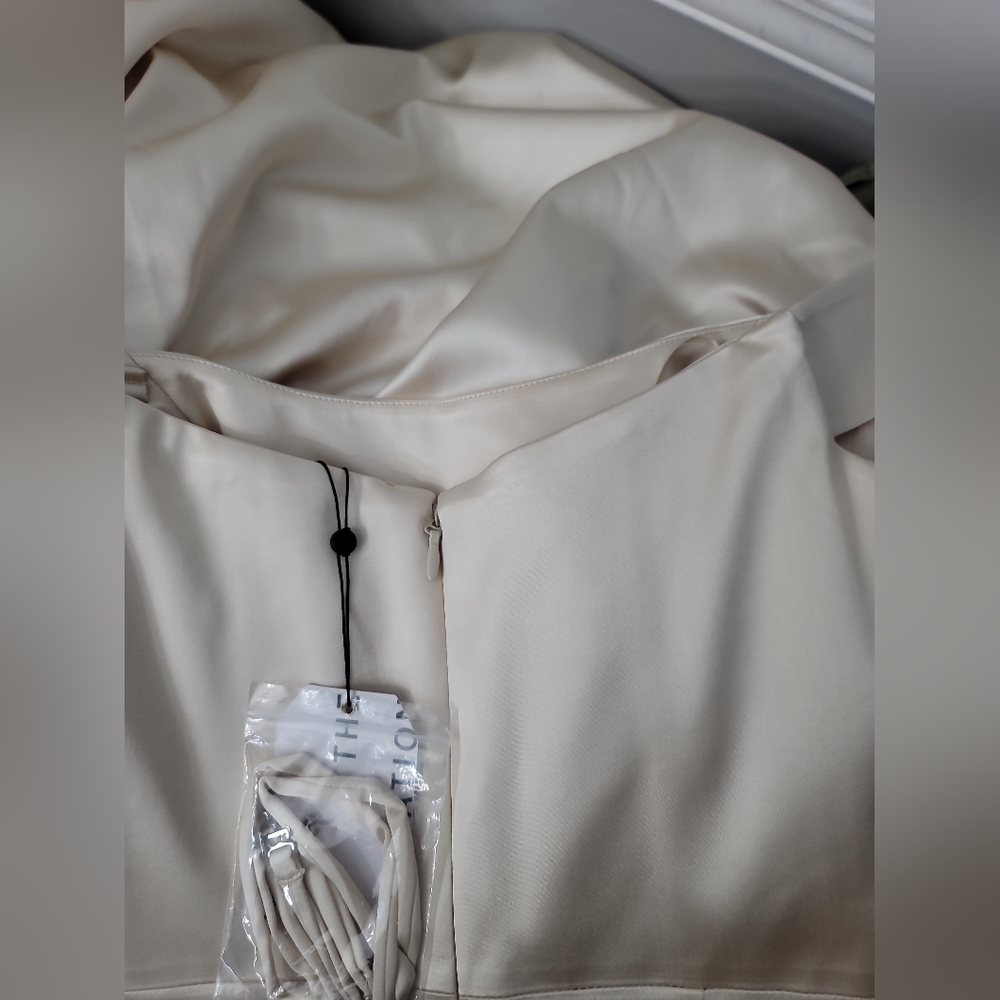 Dress the Population Verona Off the Shoulder Satin Midi Cocktail Dress - Picture 8 of 10